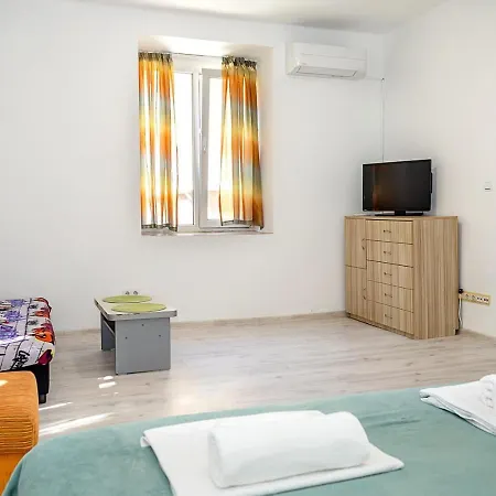 Comfortable Near The Sea Garden & By Flat Mаnager Appartement *