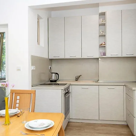 Appartement Comfortable Near The Sea Garden & By Flat Mаnager